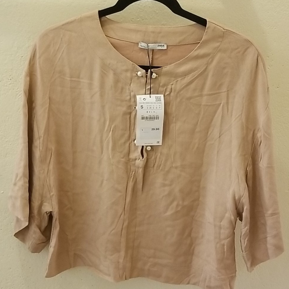 Top - Picture 3 of 6